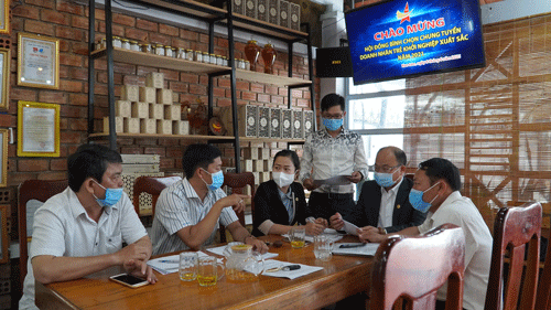 Đoàn thẩm định thực tế của Chương trình bình chọn doanh nhân trẻ Khởi nghiệp xuất sắc 2021