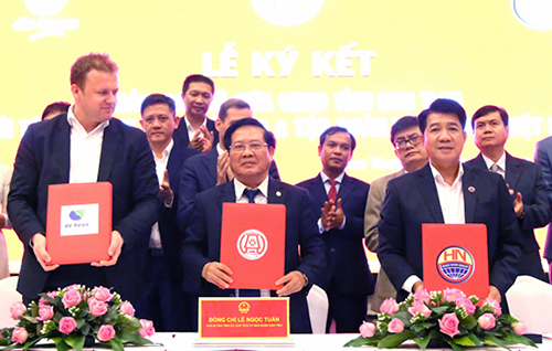 Tập đoàn Hùng Nhơn và De Heus đầu tư khu chăn nuôi trị giá triệu đô