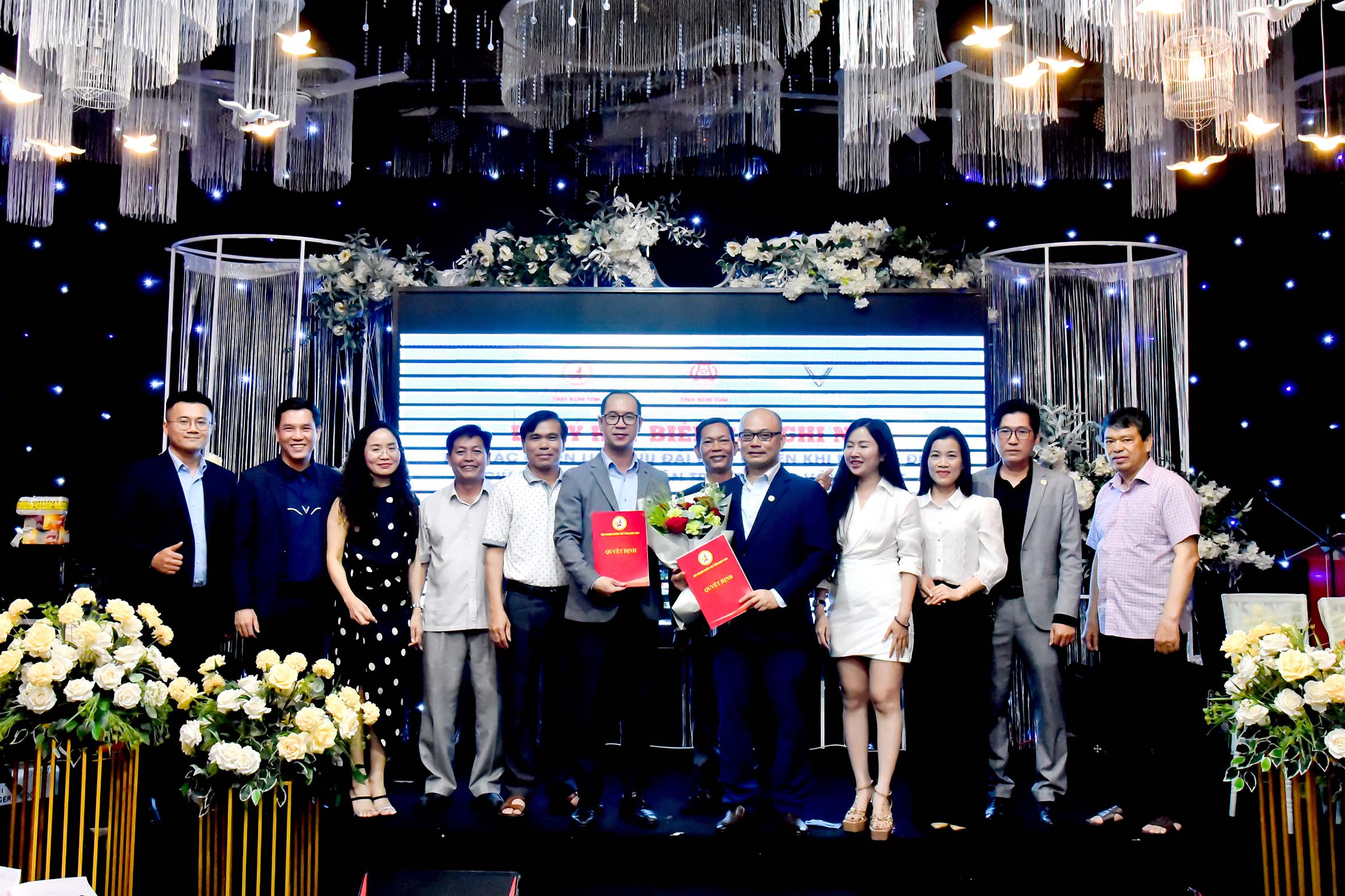 Hội nghị Kết nối Doanh nghiệp 2025 và Giải Pickleball doanh nhân trẻ Kon Tum tranh Cúp VinFast